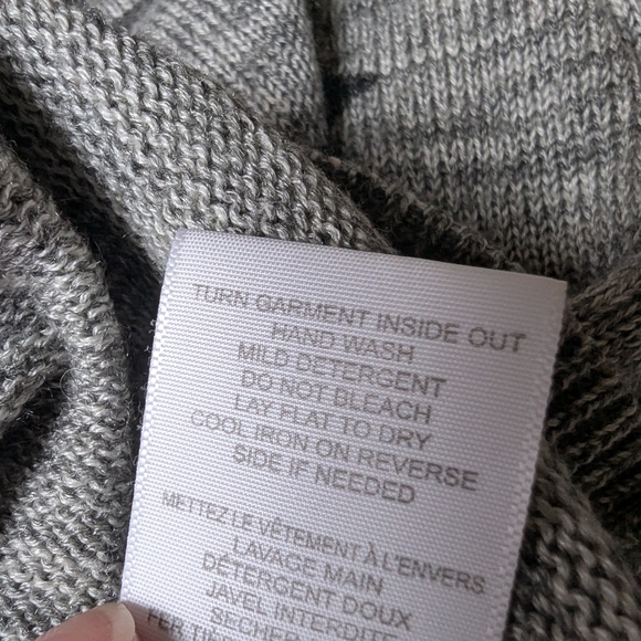SI-IAE Gray Sweater with Black Text - Picture 5 of 10